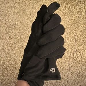 Lululemon Gloves